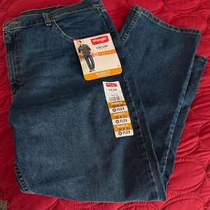 Wrangler Men's Relaxed Fit Jeans - Dark Blue